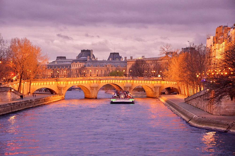 Night cruising on the Seine